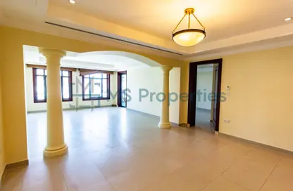Townhouse - 2 Bedrooms - 3 Bathrooms for rent in Porto Arabia Townhouses - Porto Arabia - The Pearl Island - Doha