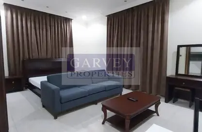 Apartment - Studio - 1 Bathroom for rent in Umm Al Seneem Street - Ain Khaled - Doha