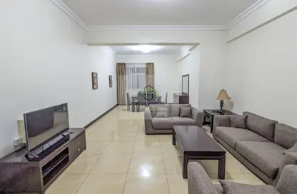 Apartment - 2 Bedrooms - 2 Bathrooms for rent in Al Sadd Road - Al Sadd - Doha