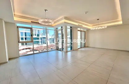 Apartment - 2 Bedrooms - 3 Bathrooms for sale in Gewan Island - The Pearl Island - Doha