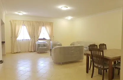 Compound - 3 Bedrooms - 2 Bathrooms for rent in Old Airport Road - Old Airport Road - Doha