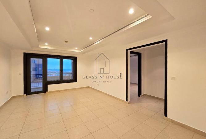 989338 - Property Image 2