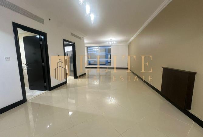 977691 - Property Image 3