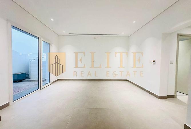 982939 - Property Image 3