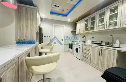 Apartment - 2 Bedrooms - 4 Bathrooms for rent in Zig Zag Tower B - Zig Zag Towers - West Bay - Doha