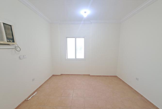 938392 - Property Image 3