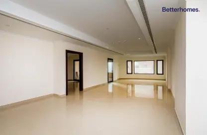 Empty Room image for: Apartment - 1 Bedroom - 1 Bathroom for rent in East Porto Drive - Porto Arabia - The Pearl Island - Doha, Image 1