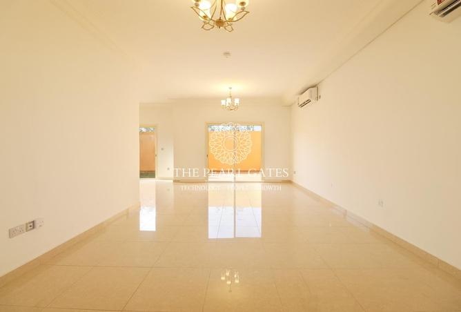 970520 - Property Image 3