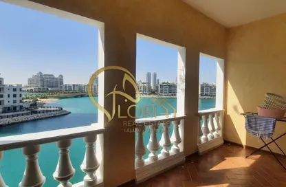 Apartment - 2 Bedrooms - 3 Bathrooms for rent in Mercato - Qanat Quartier - The Pearl Island - Doha