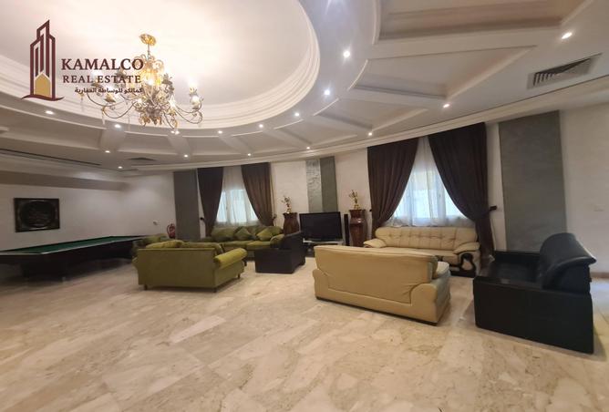 953911 - Property Image 3