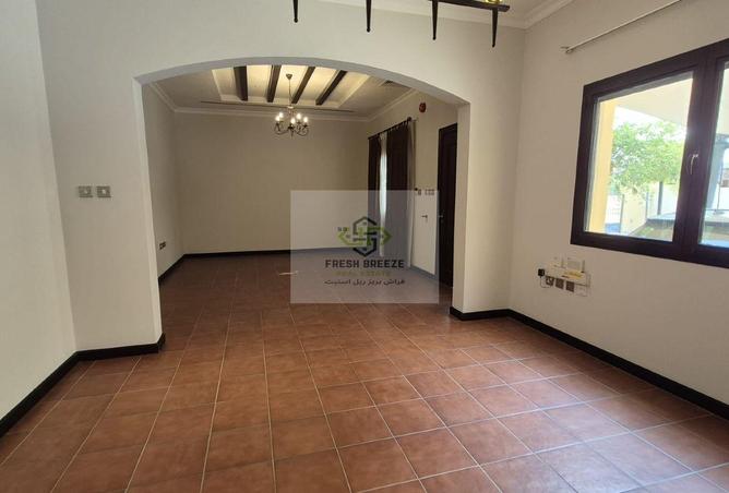 969168 - Property Image 3
