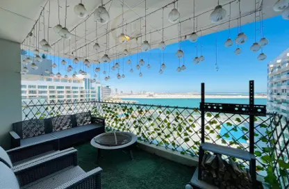 Apartment - 1 Bedroom - 2 Bathrooms for rent in Marina Tower 21 - Marina District - Lusail