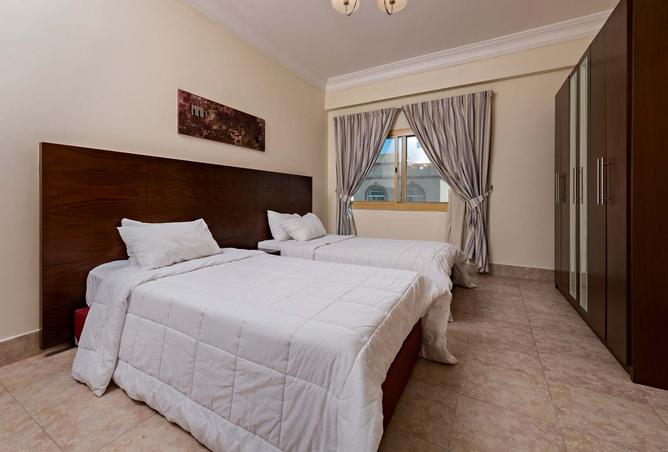 938304 - Property Image 3