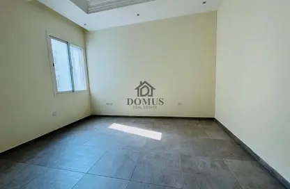 Apartment - 2 Bedrooms - 2 Bathrooms for rent in Abu Talha Street - Fereej Bin Omran - Doha