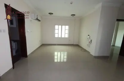 Apartment - 2 Bedrooms - 2 Bathrooms for rent in Al Mansoura - Al Mansoura - Doha