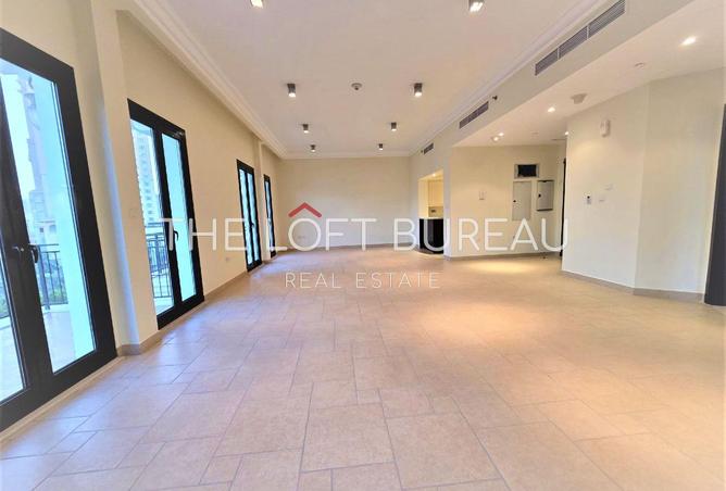 979832 - Property Image 2