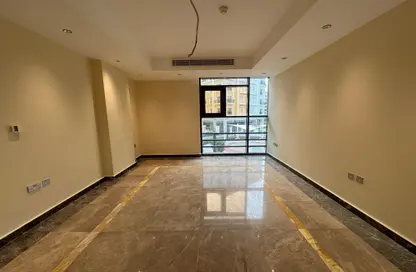 Apartment - 2 Bedrooms - 2 Bathrooms for rent in The Pearl Island - Doha