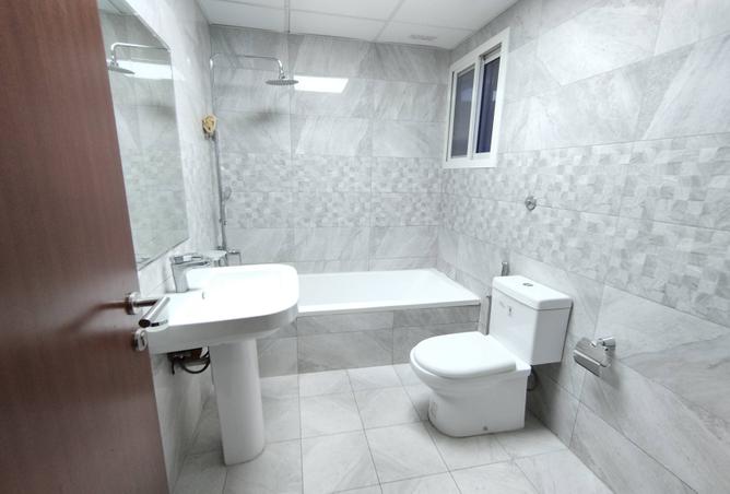 930684 - Property Image 3
