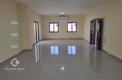 مجمع سكني - 5 غرف نوم - 4 حمامات للايجار في شارع المطار القديم - طريق المطار القديم - الدوحة مجمع سكني - 5 غرف نوم - 4 حمامات للايجار في شارع المطار القديم - طريق المطار القديم - الدوحة