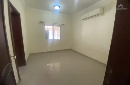 Villa - 4 Bedrooms - 5 Bathrooms for rent in Al Waab - Doha