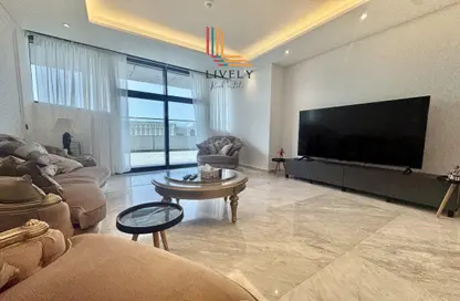 Apartment - 2 Bedrooms - 3 Bathrooms for rent in Lusail Residence - Marina District - Lusail