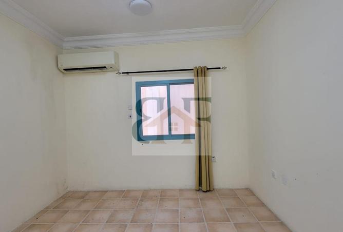 953235 - Property Image 3