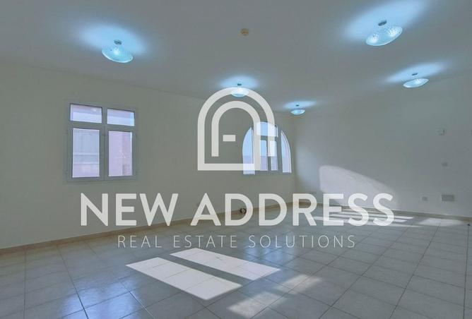 974748 - Property Image 2