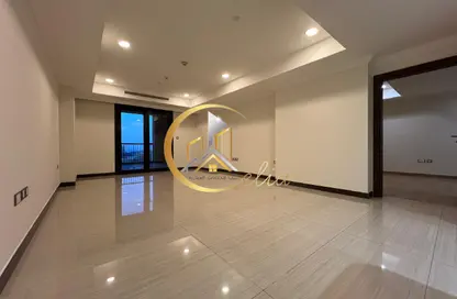 Apartment - 1 Bedroom - 2 Bathrooms for rent in One Porto Arabia - Porto Arabia - The Pearl Island - Doha