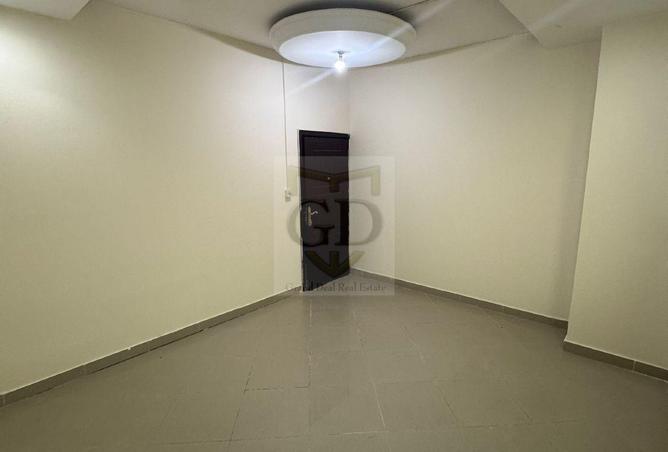 987908 - Property Image 3
