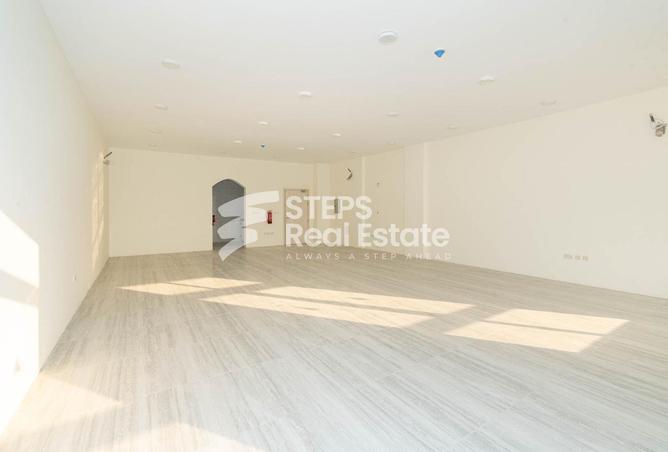 960534 - Property Image 3