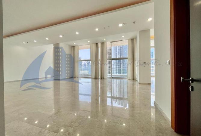 933472 - Property Image 2