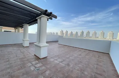 Apartment - 2 Bedrooms - 3 Bathrooms for rent in Viva West - Viva Bahriyah - The Pearl Island - Doha