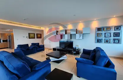 Living Room image for: Apartment - 3 Bedrooms - 5 Bathrooms for rent in West Bay Tower - West Bay - West Bay - Doha, Image 1