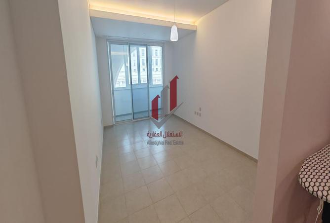 935226 - Property Image 3
