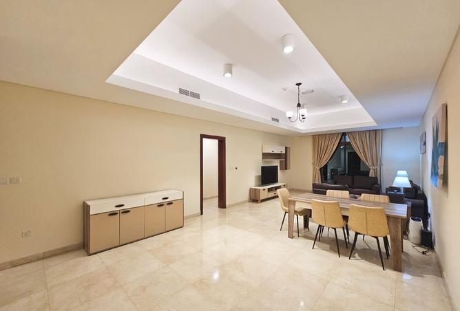 976238 - Property Image 2