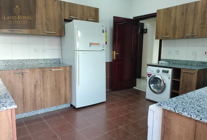 979868 - Property Image 2