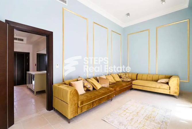 Apartment - 3 Bedrooms - 4 Bathrooms for sale in Chateau - Qanat Quartier - The Pearl Island - Doha