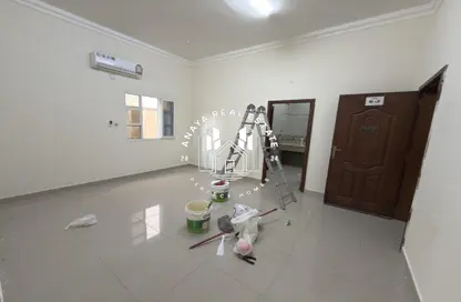 فيلا - غرفة نوم - 1 حمام للايجار في الثمامة - الثمامة - الدوحة