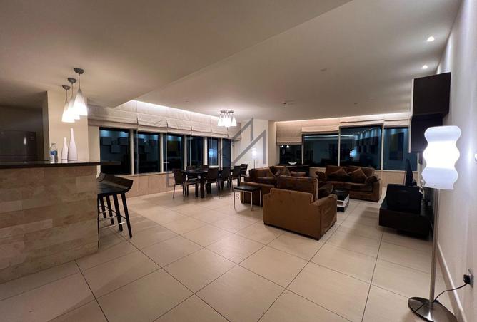 963161 - Property Image 2