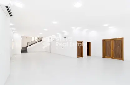 Villa - 6 Bedrooms - 7+ Bathrooms for rent in West Bay Lagoon Street - West Bay Lagoon - Doha