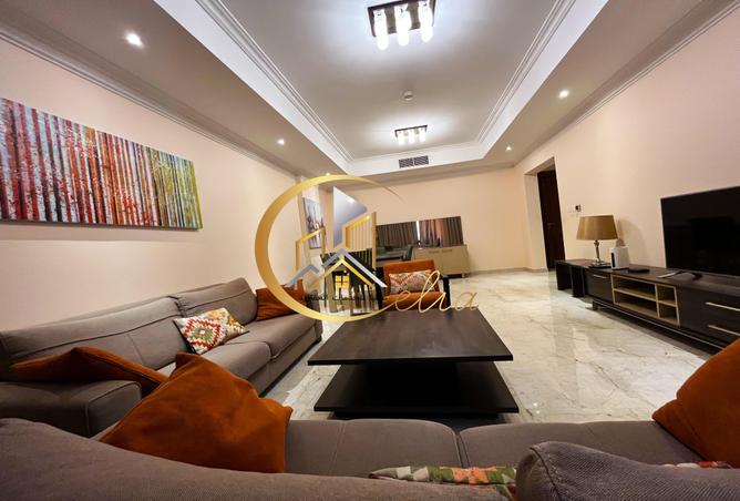 942358 - Property Image 2