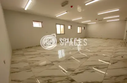سكن عمال - استوديو - 5 حمامات للايجار في أم صلال علي - أم صلال على - الدوحة