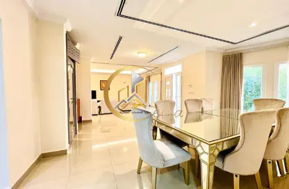 مجمع سكني - 4 غرف نوم - 5 حمامات للايجار في شارع الدانة - مريخ - المريخ - الدوحة