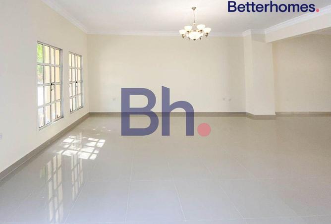 948531 - Property Image 2