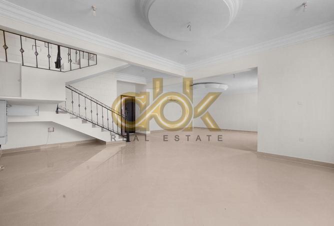 927271 - Property Image 3