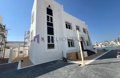 مجمع سكني - 6 غرف نوم - 7 حمامات للايجار في فلل واست باي لاغون - وست باي لاجون - بحيرة وست لاجون - الدوحة