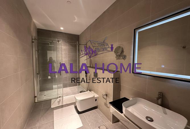 988439 - Property Image 3