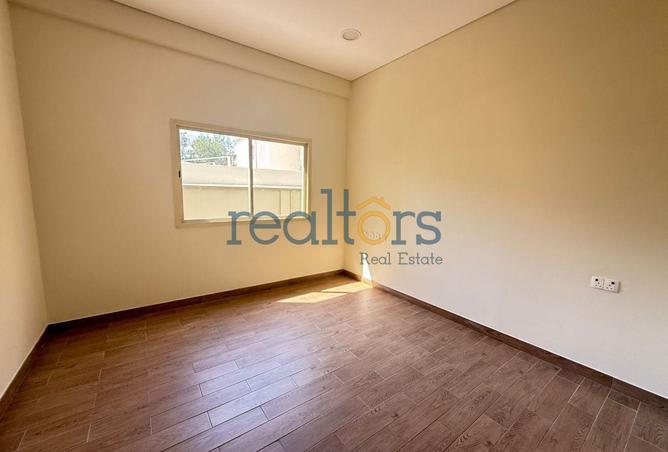 943536 - Property Image 3