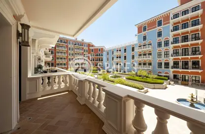 Apartment - 1 Bedroom - 2 Bathrooms for rent in Carnaval - Qanat Quartier - The Pearl Island - Doha