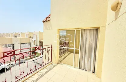 فيلا - 4 غرف نوم - 5 حمامات للايجار في شارع الوعب - الوعب - الدوحة